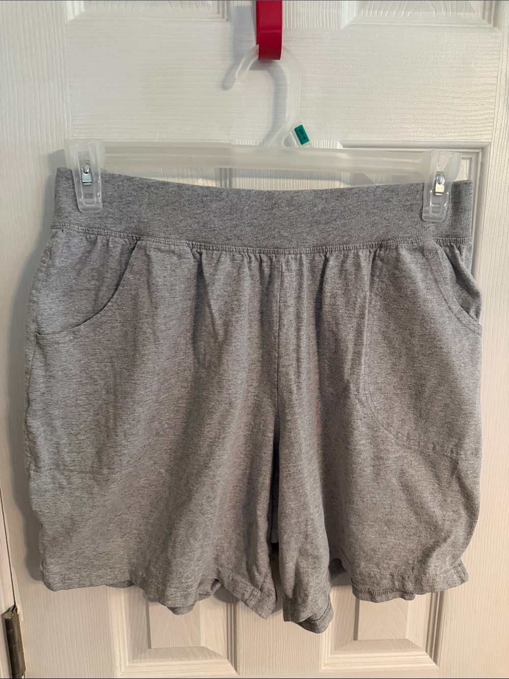 Hanes Just My Size Women’s Casual Gray Knit Shorts with Pockets size XL